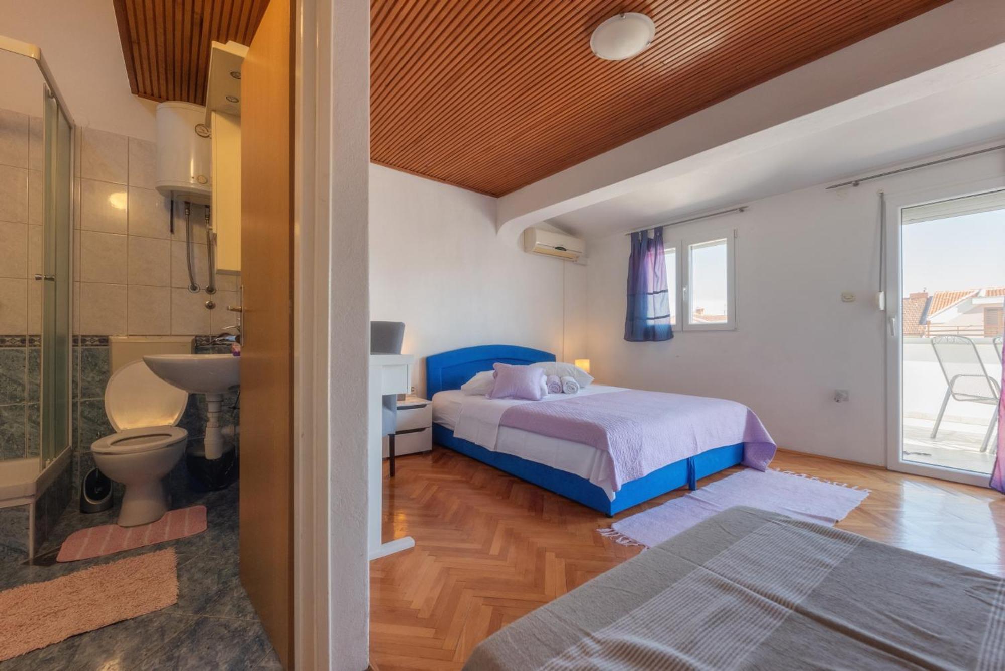 Perica Apartment And Perica Room With Separate Entrance Zadar Exteriör bild