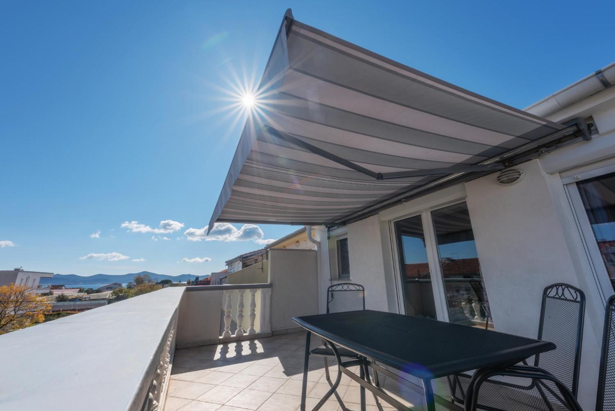 Perica Apartment And Perica Room With Separate Entrance Zadar Exteriör bild